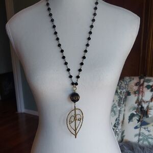 Chic Black and Gold Heart Pendant Necklace